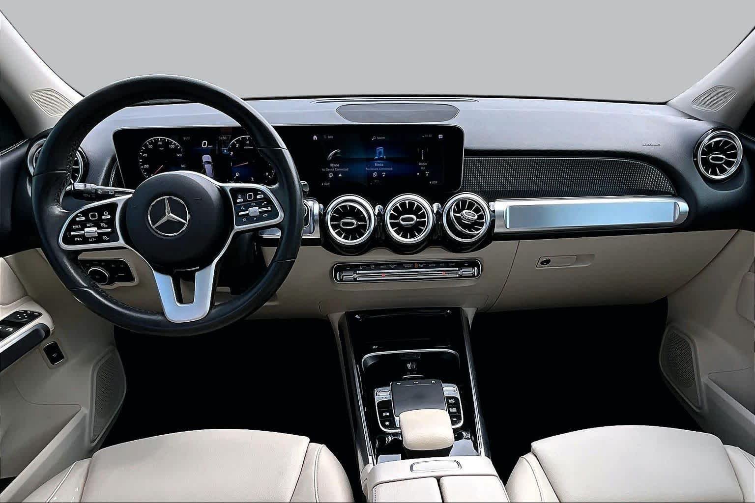 Used 2020 Polar White Mercedes-Benz GLB 250 image 16