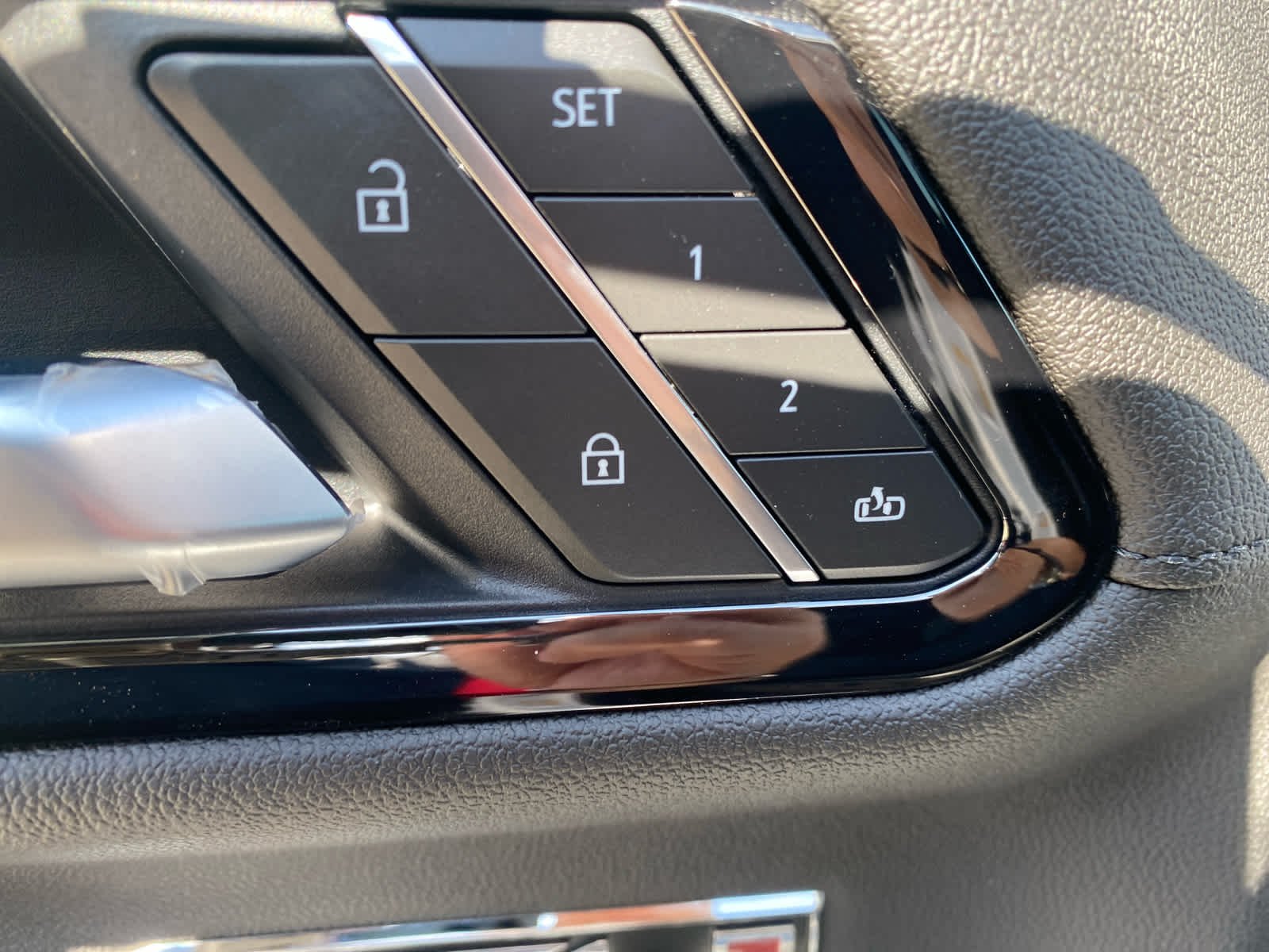 2026 GMC Sierra 1500 AT4 - Photo 7