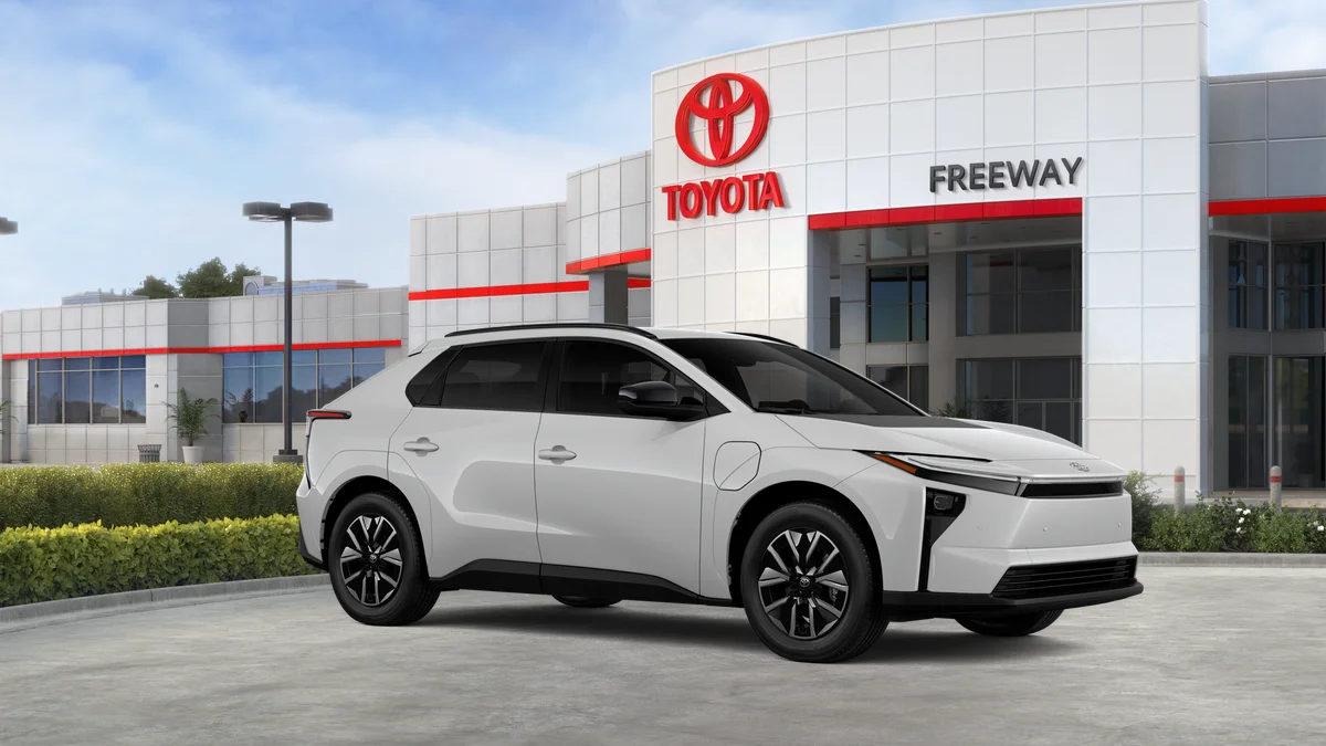 New 2026 Wind Chill Pearl Toyota XLE image 14