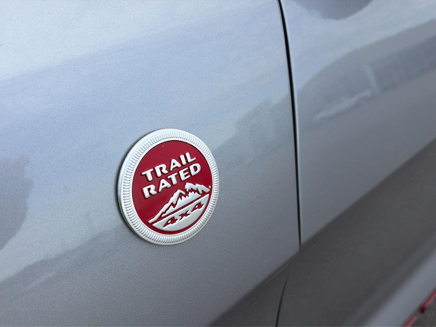 Used 2020 Billet Silver Metallic Clearcoat Jeep Trailhawk image 5