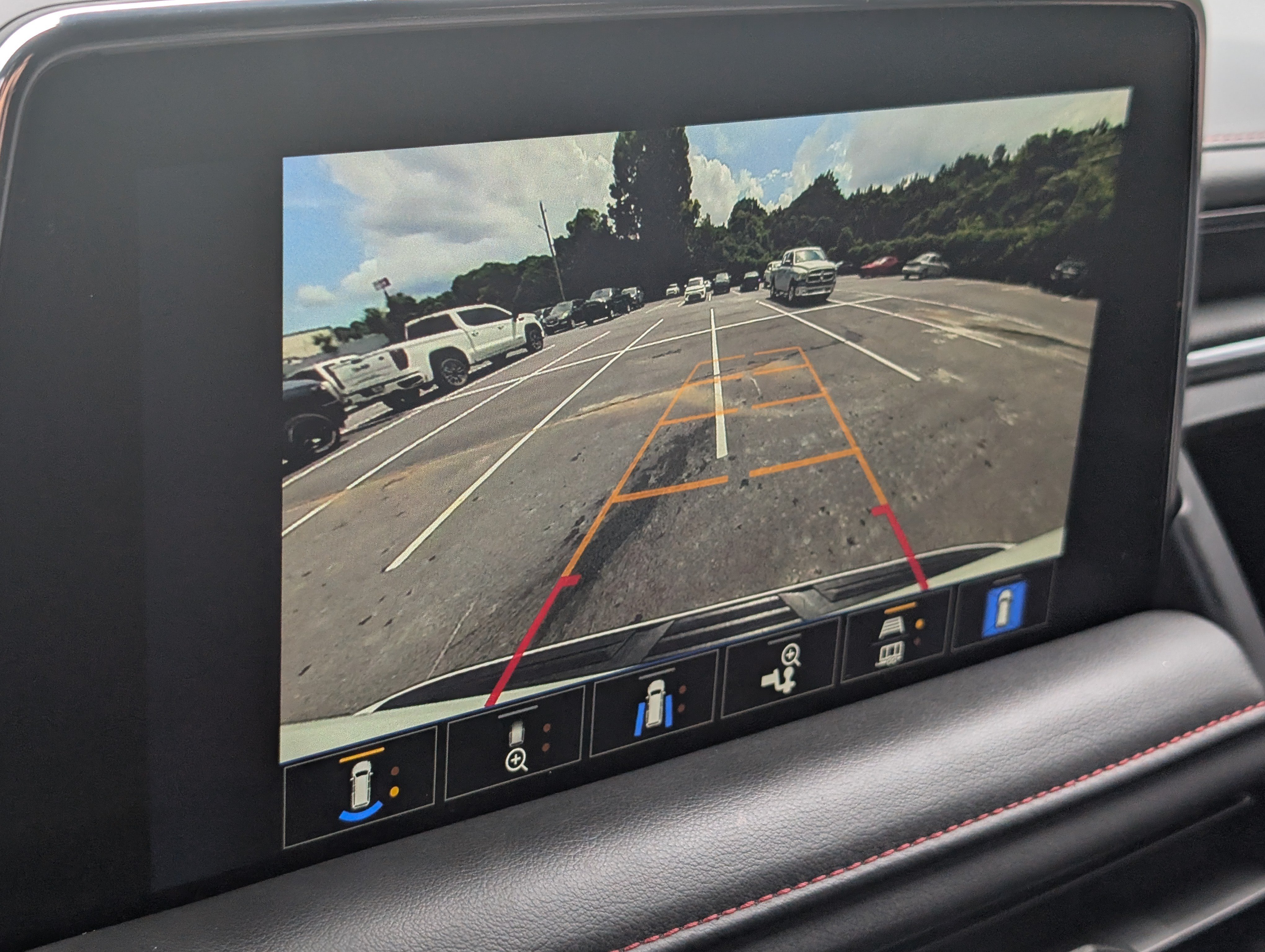 Used 2023 Iridescent Pearl Tricoat Chevrolet RST image 23