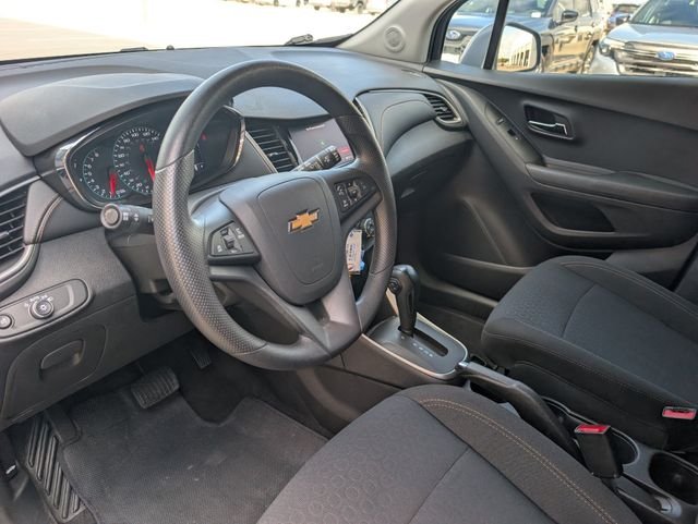Used 2020 Gray Chevrolet LS image 9