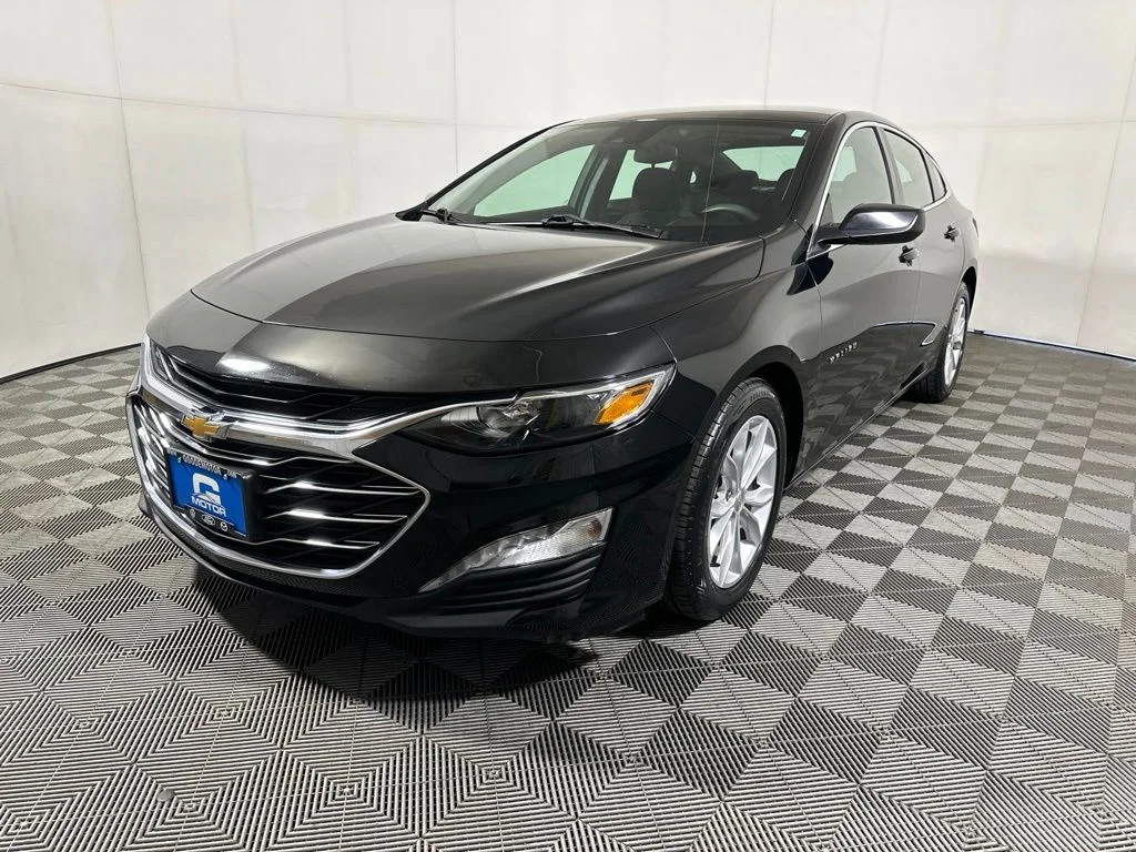 Used 2024 Black Chevrolet LT image 4