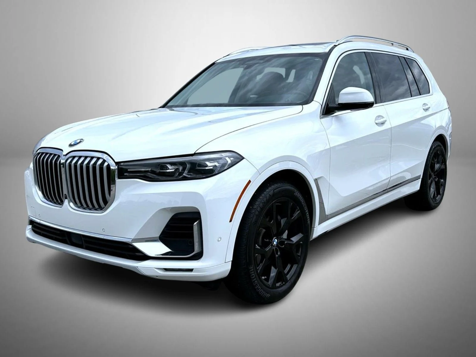 Used 2020 White BMW xDrive40i image 1
