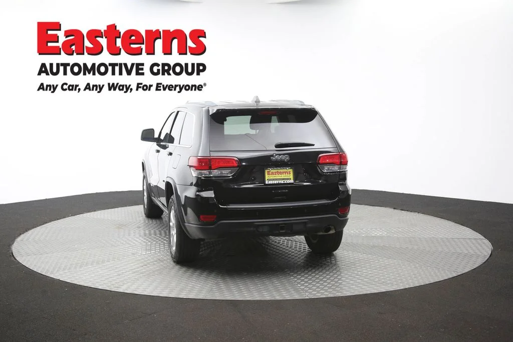 Used 2021 Black Jeep Laredo E image 38
