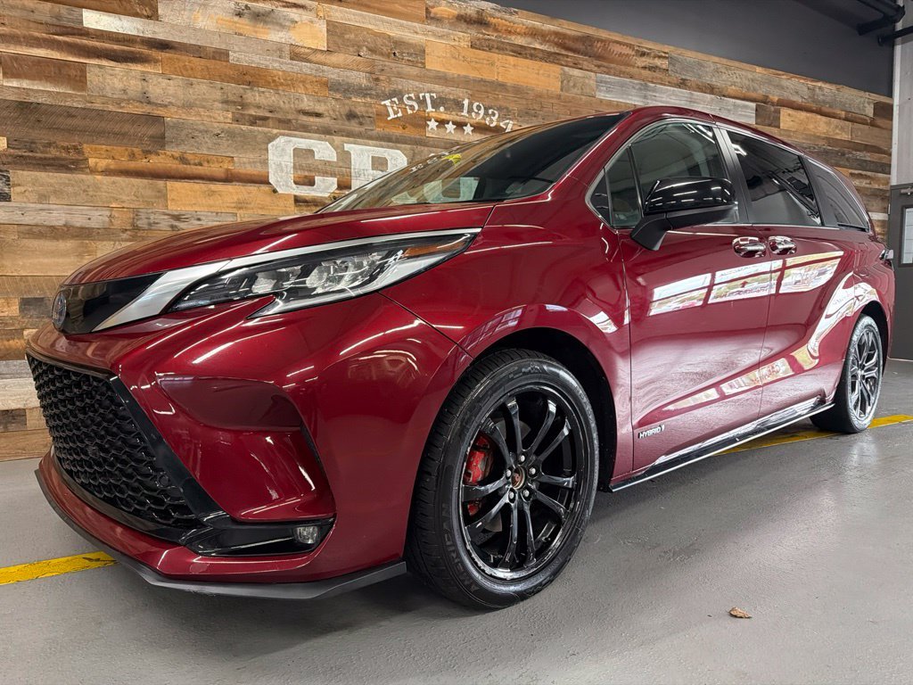 Used 2021 Pearl Toyota XSE image 11