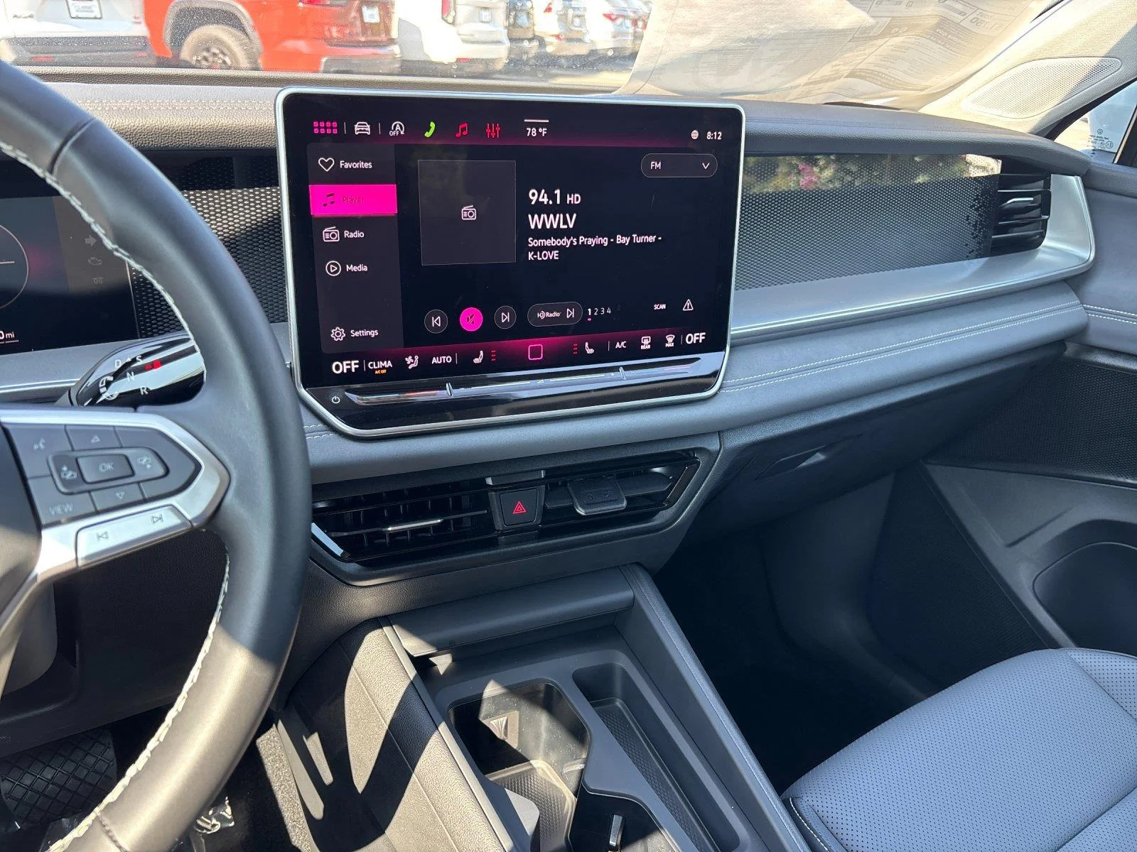 New 2026 Pure White Volkswagen SE image 28