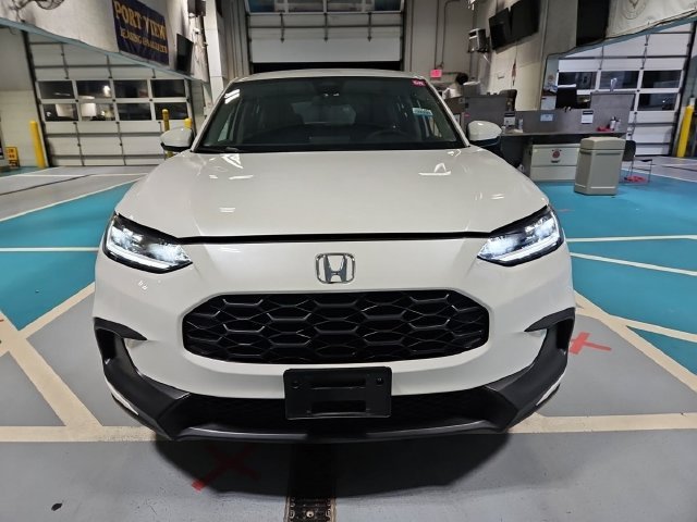 Certified Used 2024 Platinum White Honda LX image 6