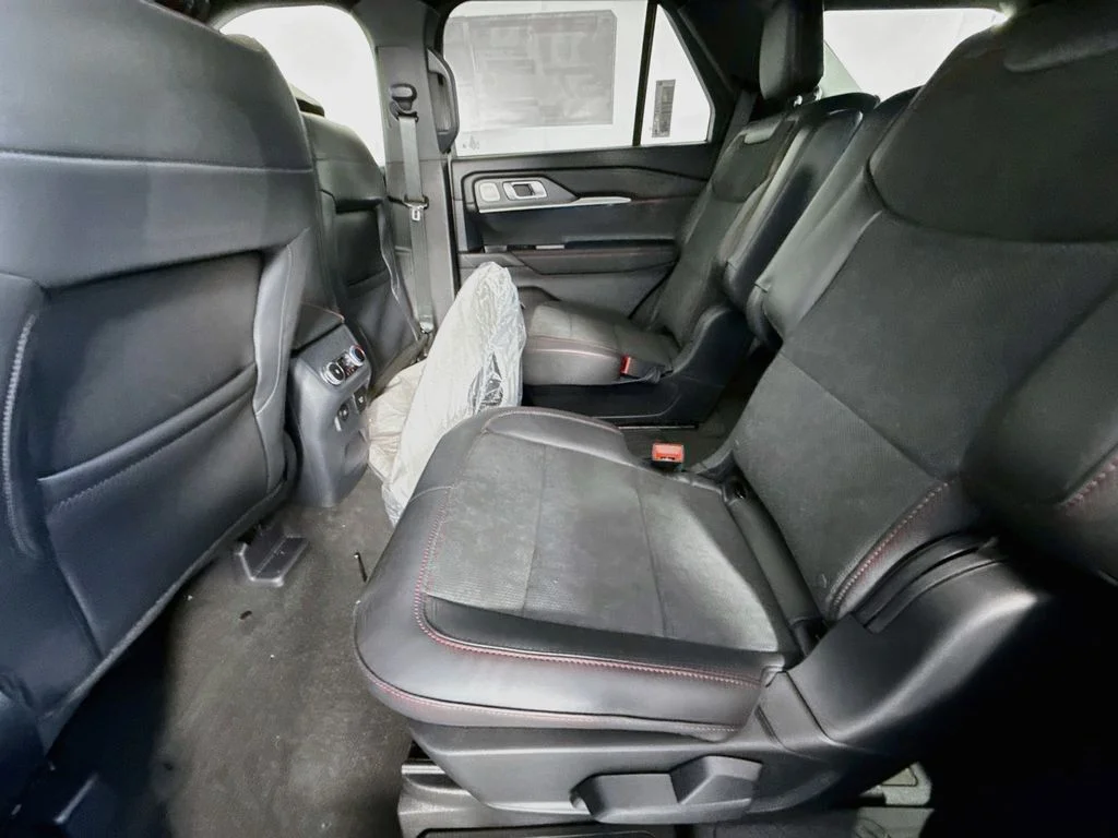New 2026 Agate Black Metallic Ford ST image 26