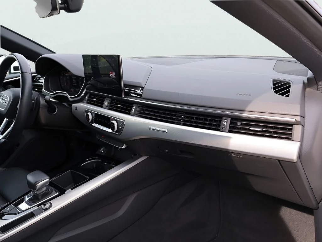 Used 2025  Audi 45 S line Premium image 12
