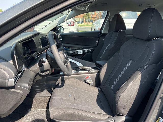 New 2026 Gray Hyundai SE image 13