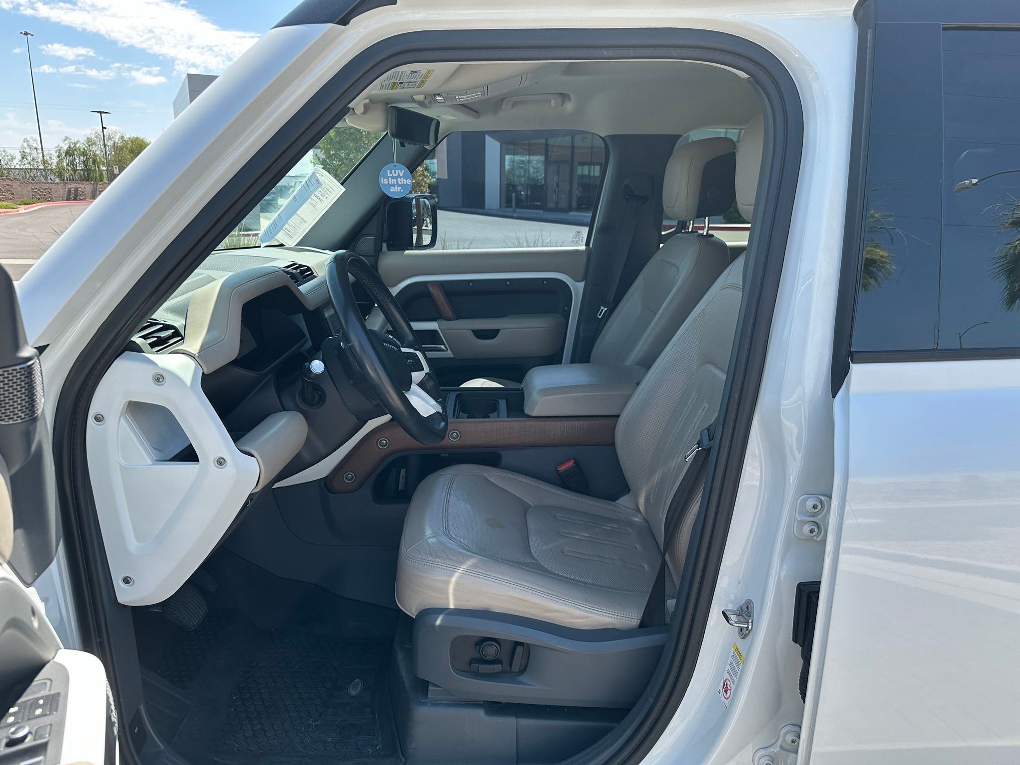Used 2020 Fuji White Land Rover HSE image 16