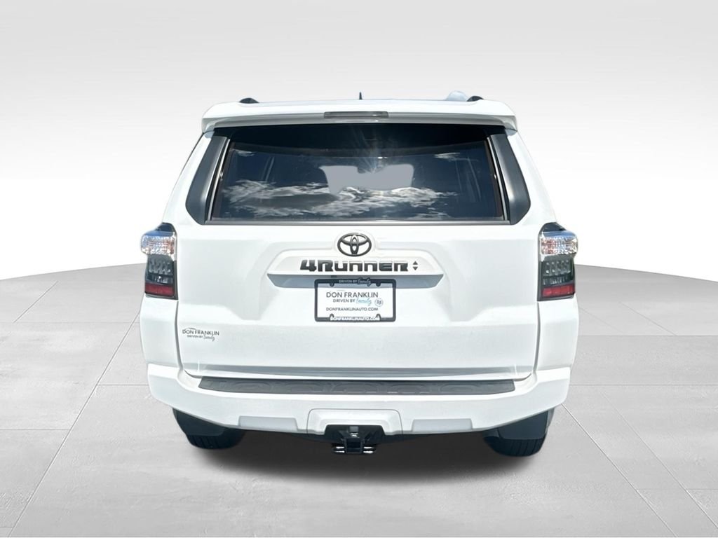 Used 2023 White Toyota SR5 image 6