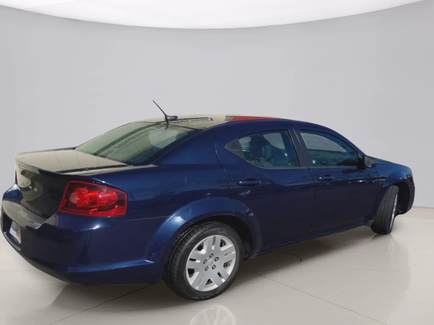 Used 2014 Blue Dodge SE image 5
