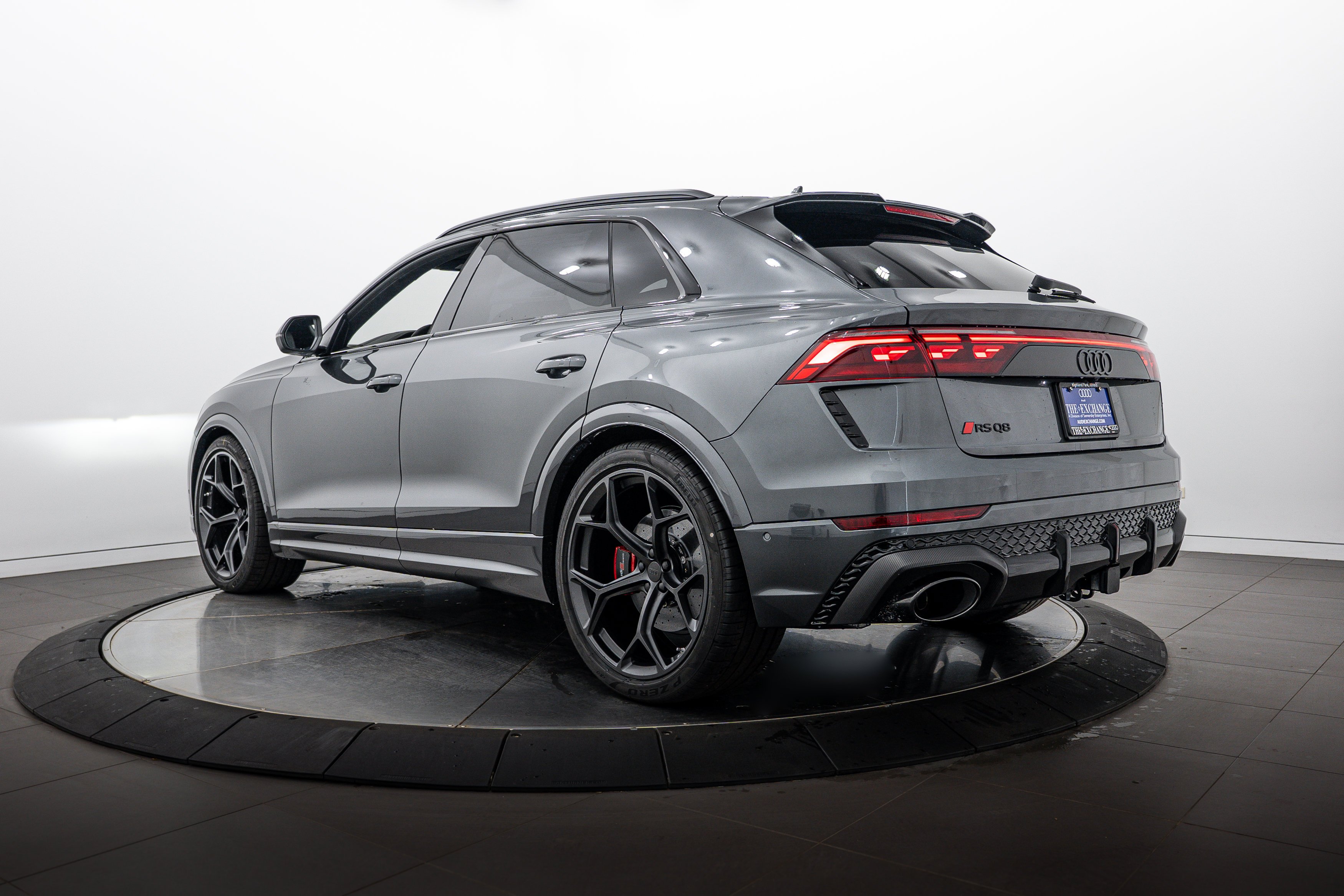New 2026 Daytona Gray Audi performance image 5
