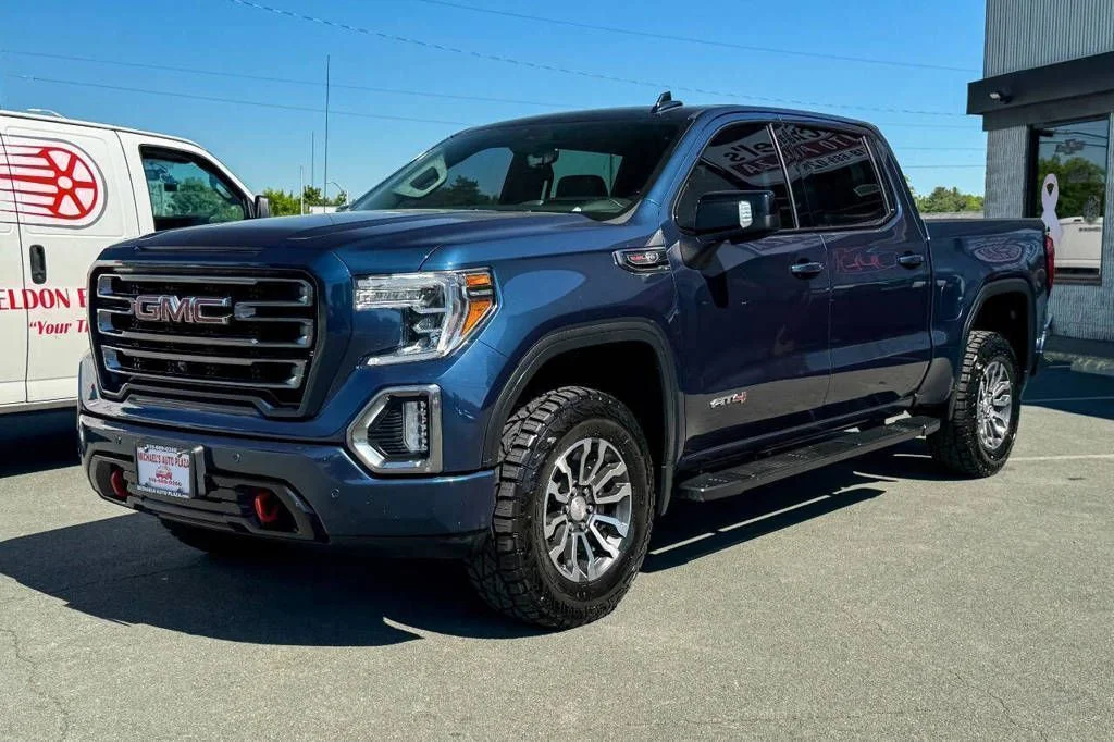 Used 2020 Blue GMC AT4 image 2