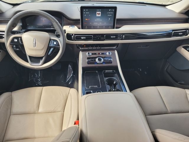 Used 2023 Blue Lincoln Reserve image 16