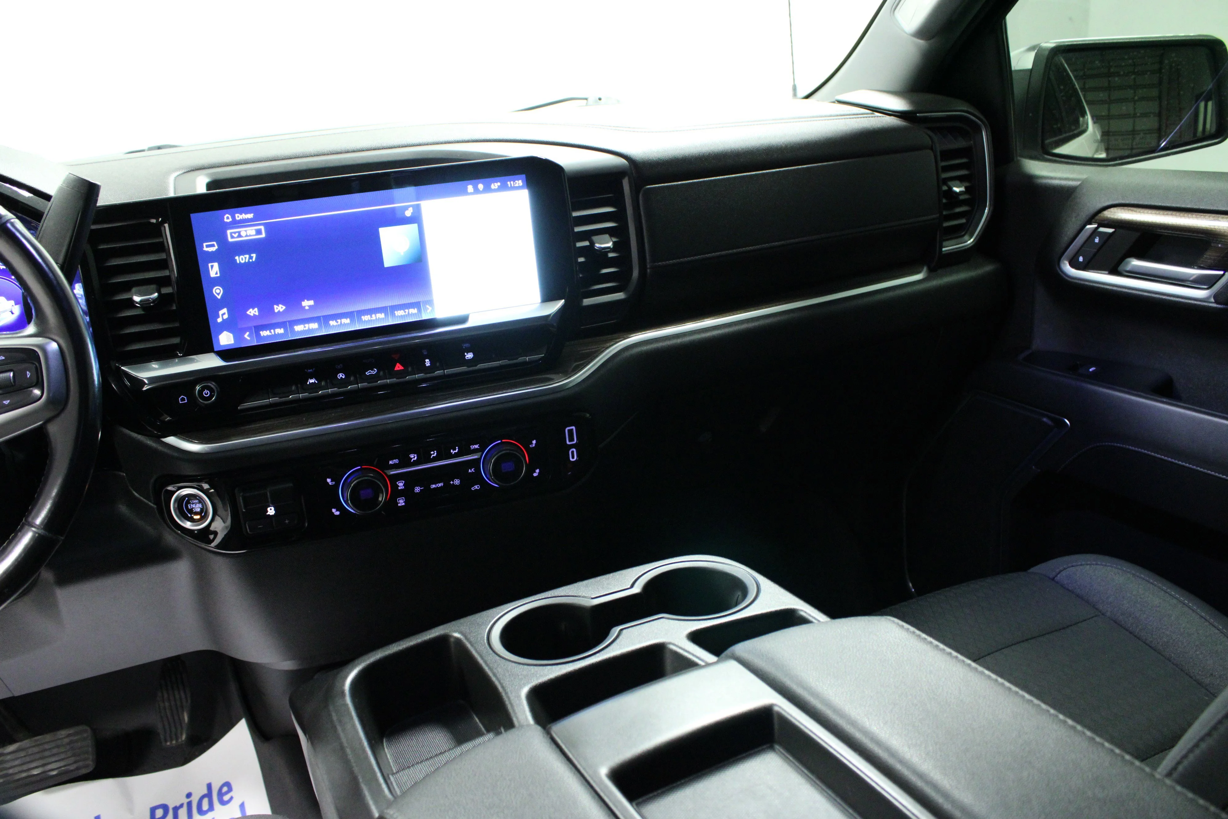 Used 2023 Summit White Chevrolet LT image 19