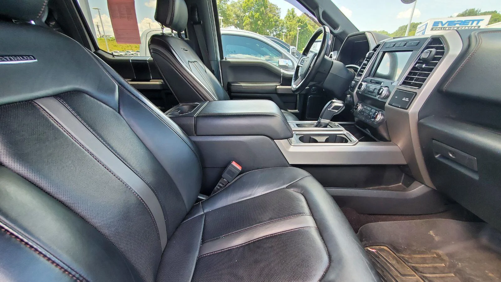 Used 2020 Star White Metallic Tri-Coat Ford Platinum image 4