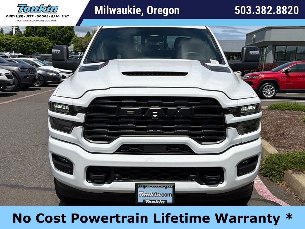 New 2026 Bright White Clear-Coat Exterior Paint RAM Tradesman image 3