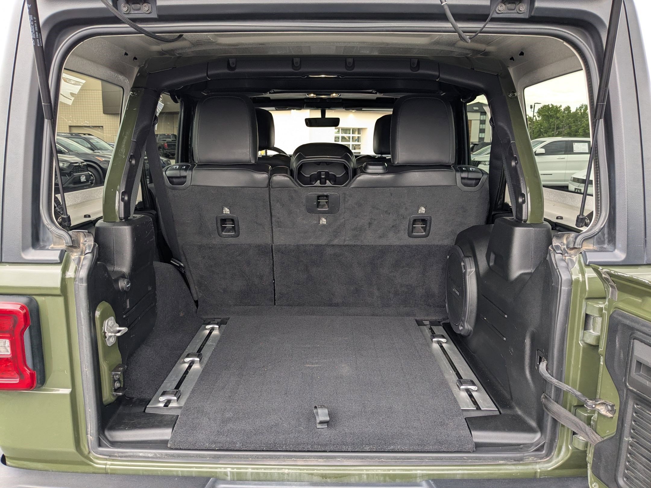 Used 2021 Sarge Green Clearcoat Jeep Unlimited Rubicon image 30