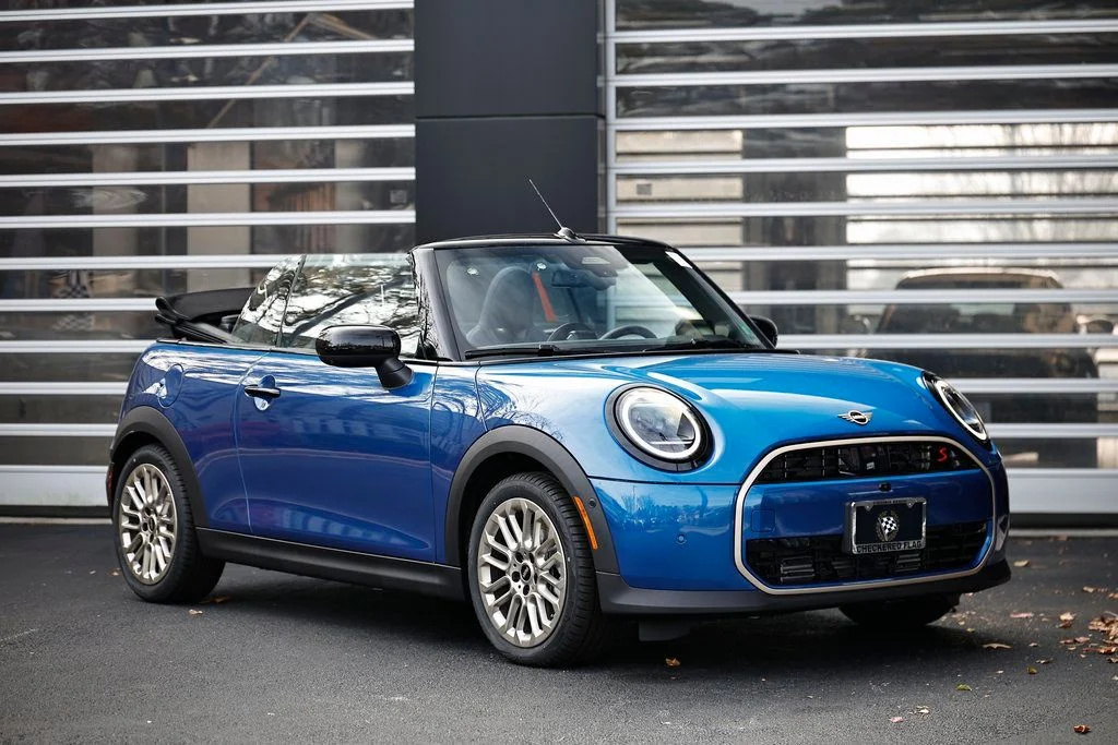 2026 MINI Convertible Cooper S's photo