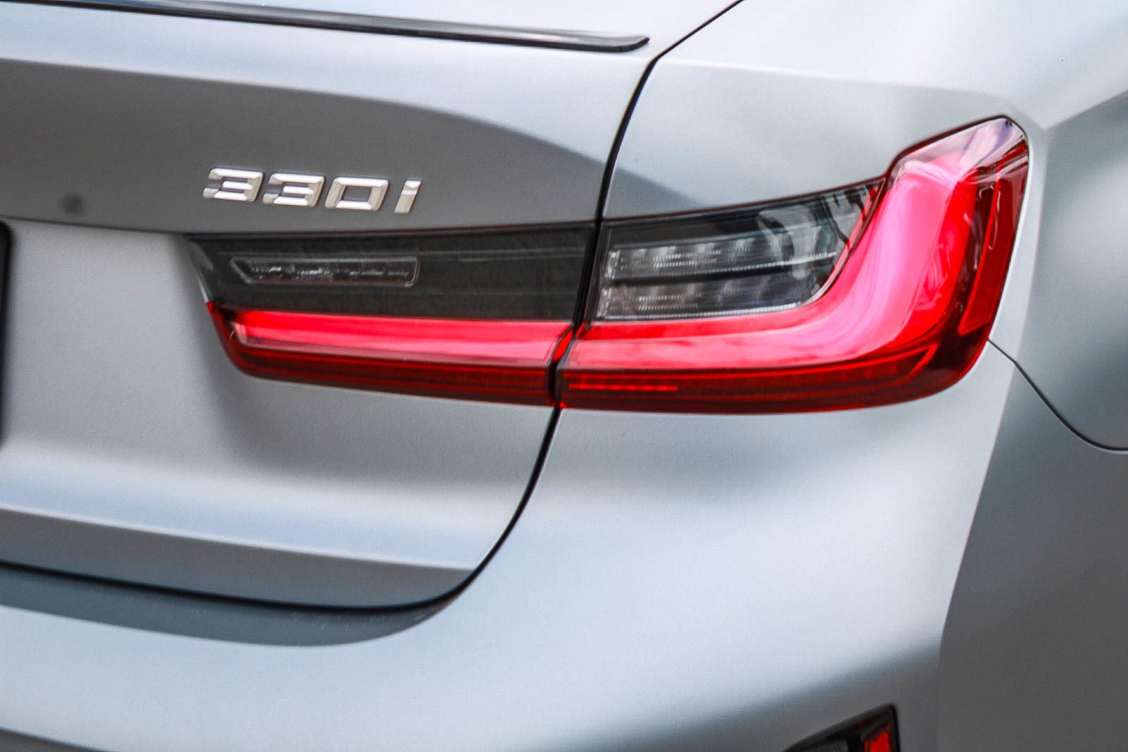 New 2026 Frozen Pure Grey Metallic BMW 330i NA image 7