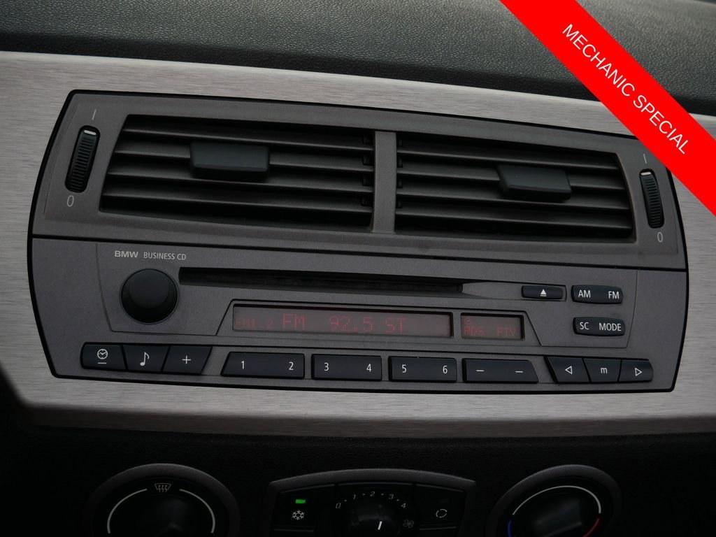 Used 2004  BMW 2.5i image 22