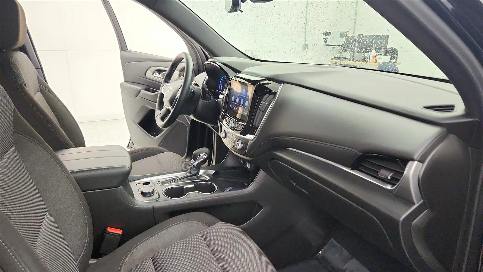 Used 2023 Mosaic Black Metallic Chevrolet LT Cloth image 40