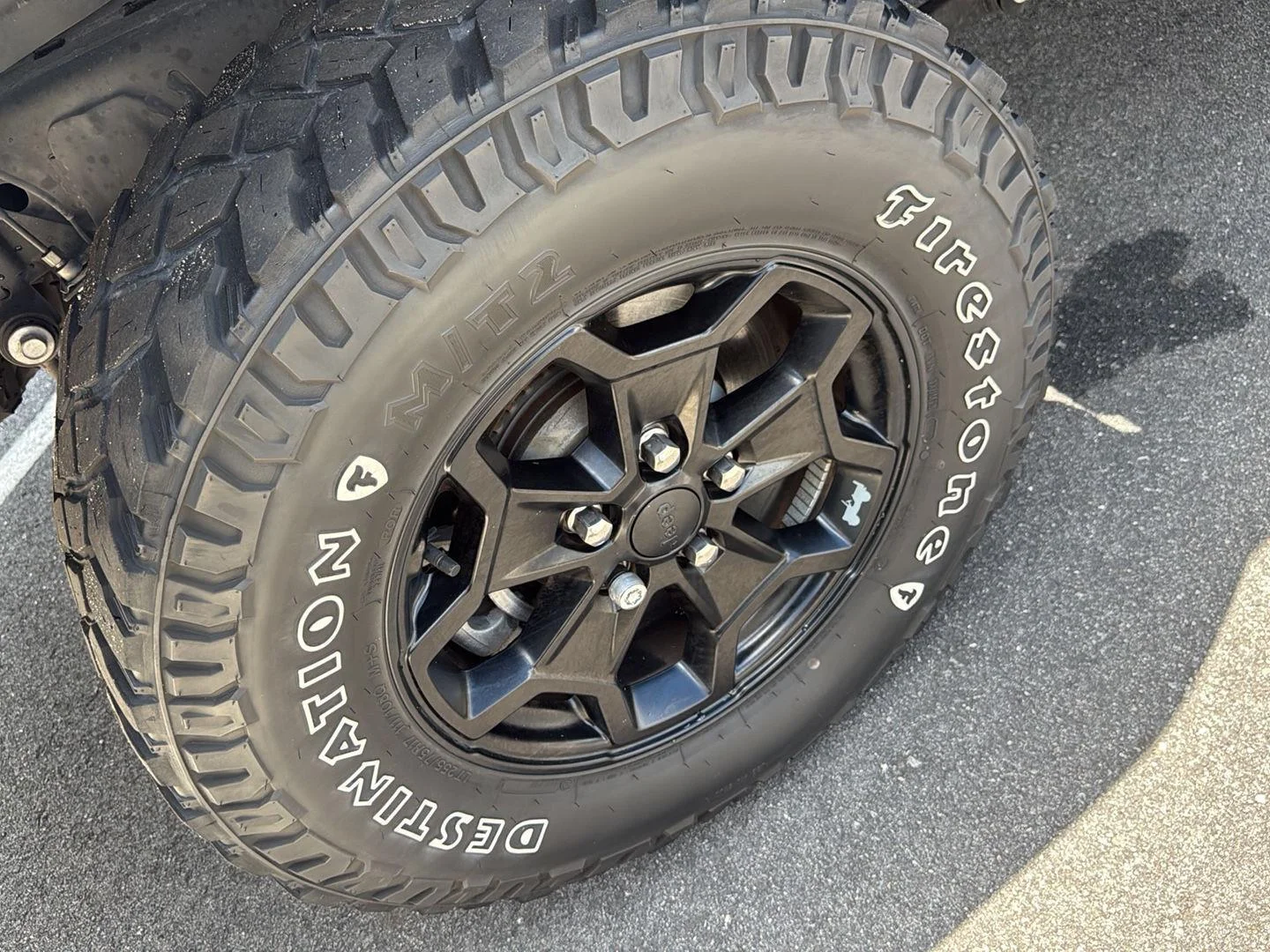 Used 2022  JEEP SPORT image 25