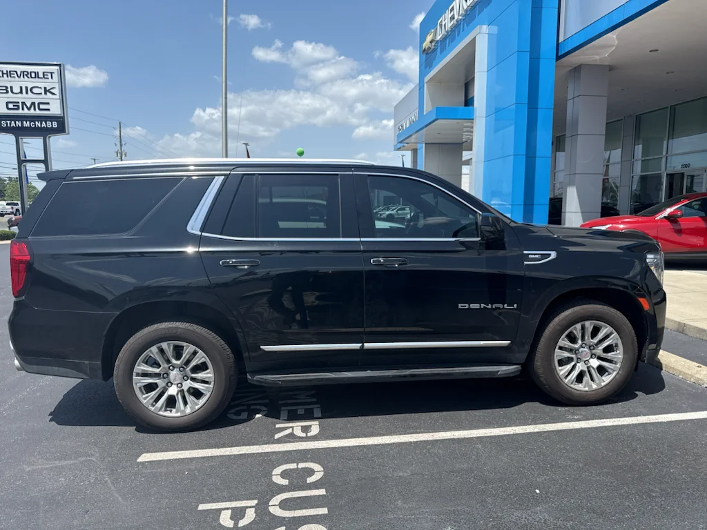 Certified Used 2023 ONYX BLACK GMC Denali image 4