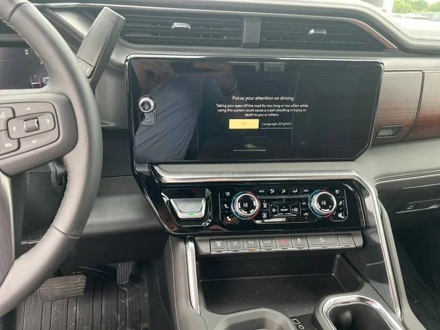 New 2026 Glacier White Tricoat GMC Denali Ultimate image 19