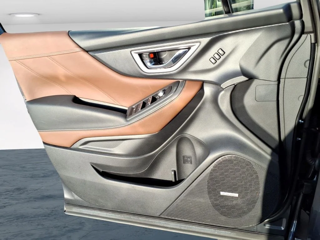 Used 2022 Gray Subaru Touring image 31