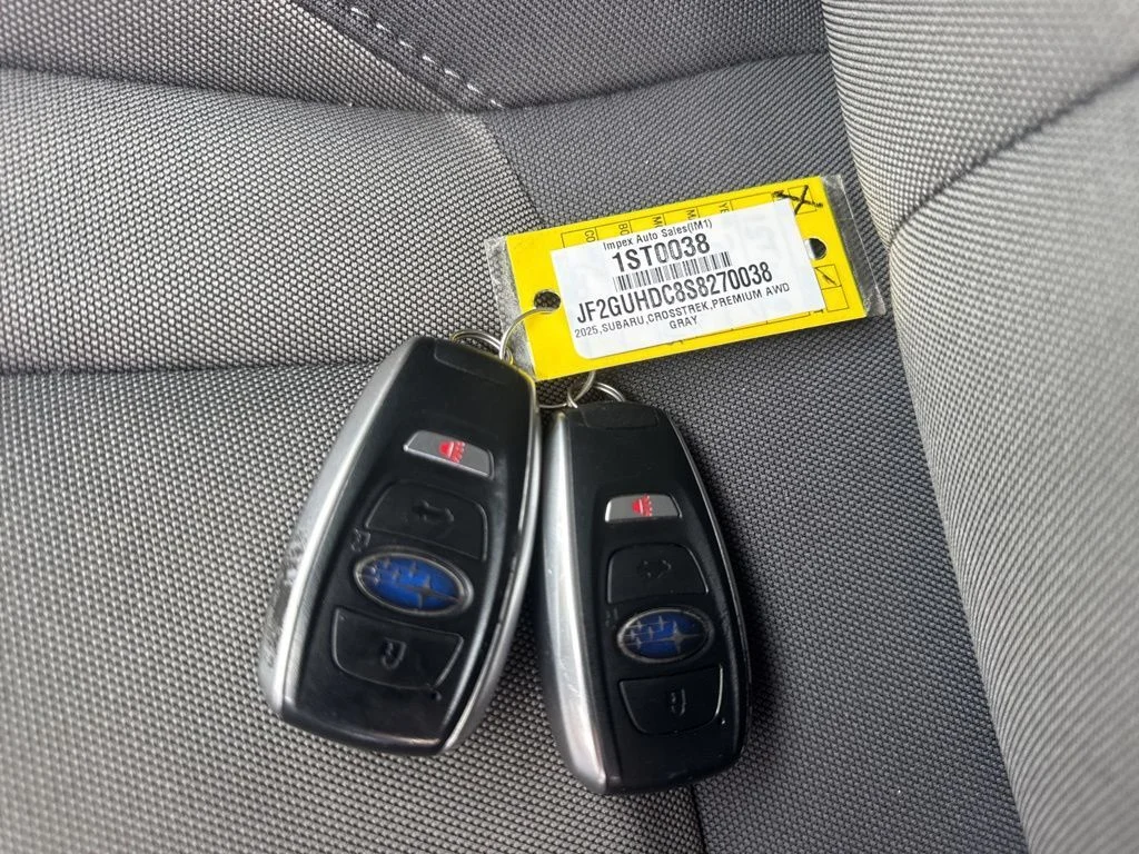 Used 2025 Gray Subaru Premium image 29