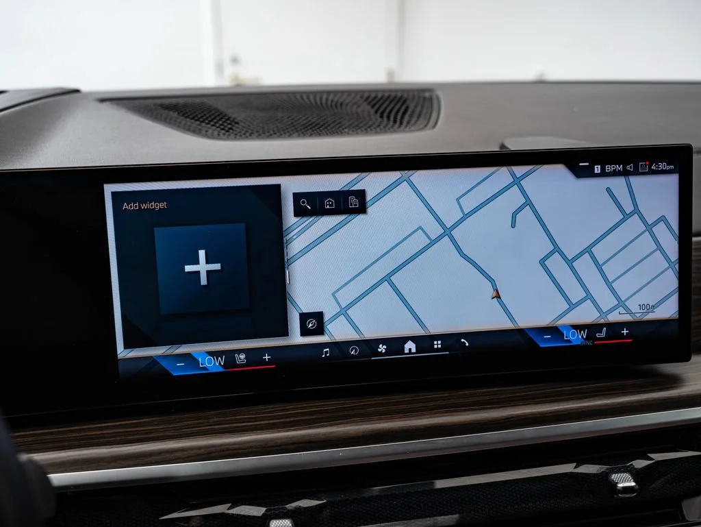 Used 2024 Skyscraper Grey Metallic BMW xDrive40i image 33