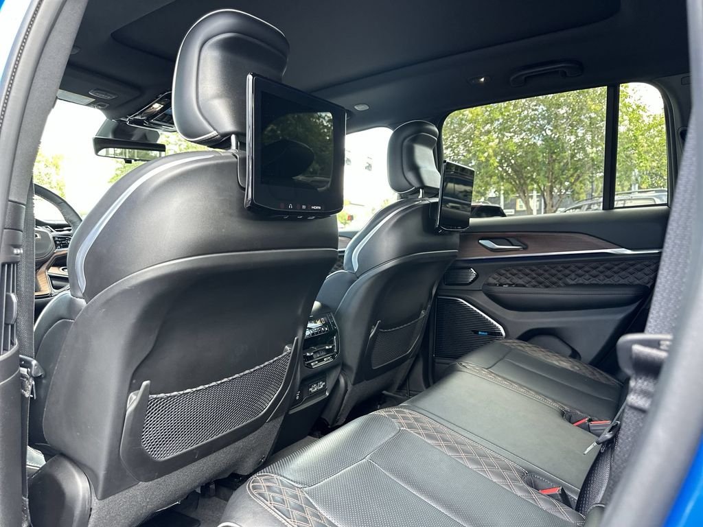 Used 2023 Blue Jeep Summit image 15