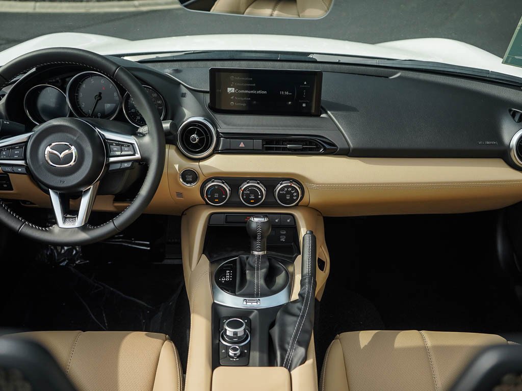 New 2025 Snowflake White Pearl Mazda Grand Touring image 14