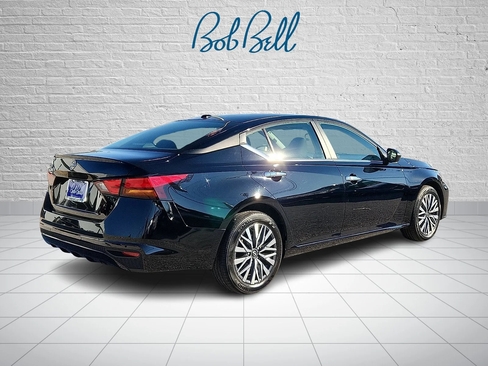 Used 2025 Super Black Nissan 2.5 SV image 6