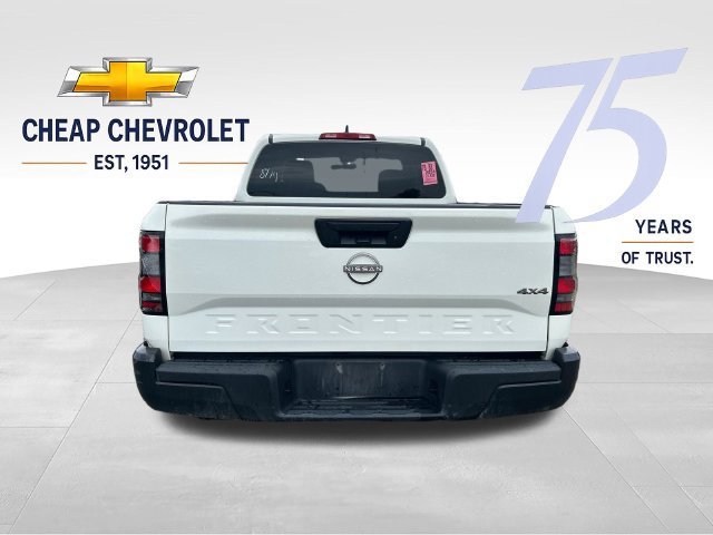 Used 2024 White Nissan S image 4