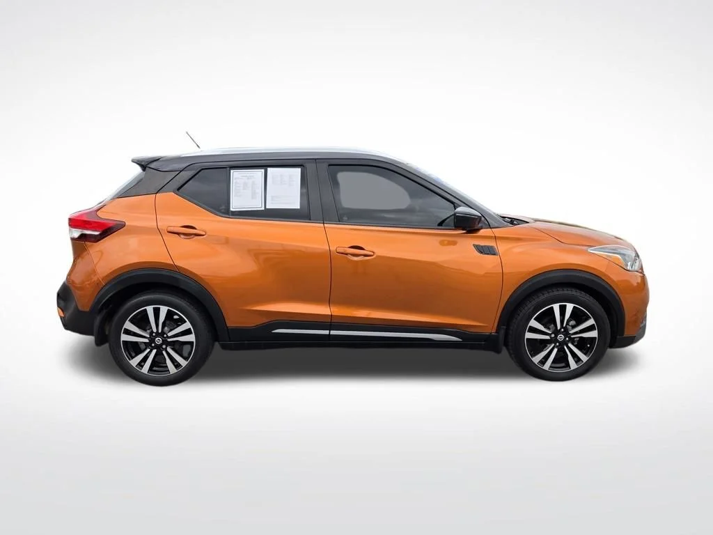 Used 2020 Orange Nissan SR image 2