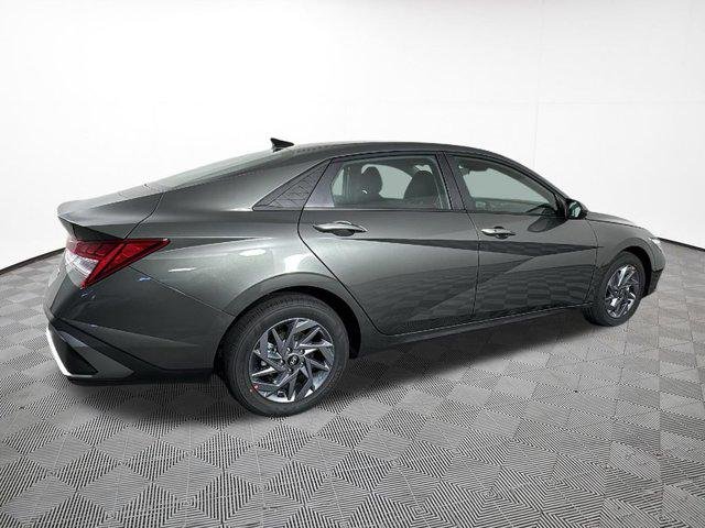New 2026 Gray Hyundai Blue image 9