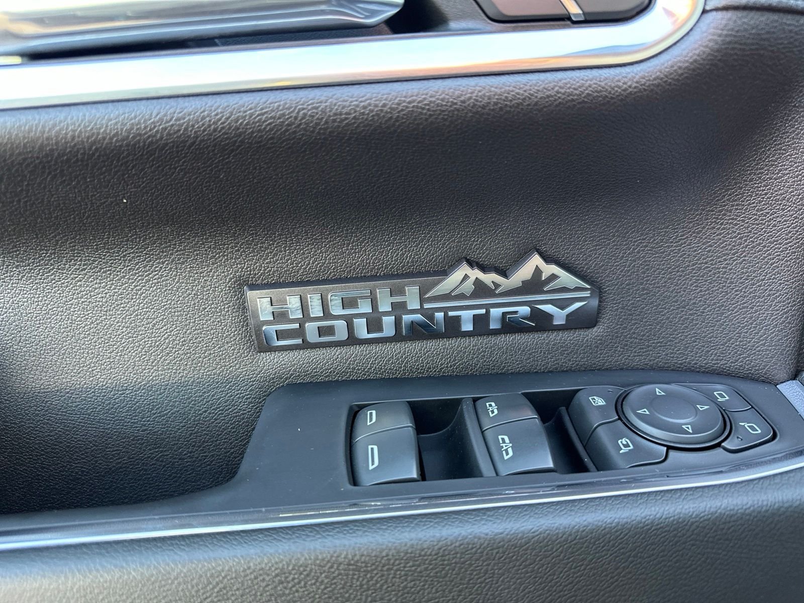 Used 2022 Gray Chevrolet High Country image 21