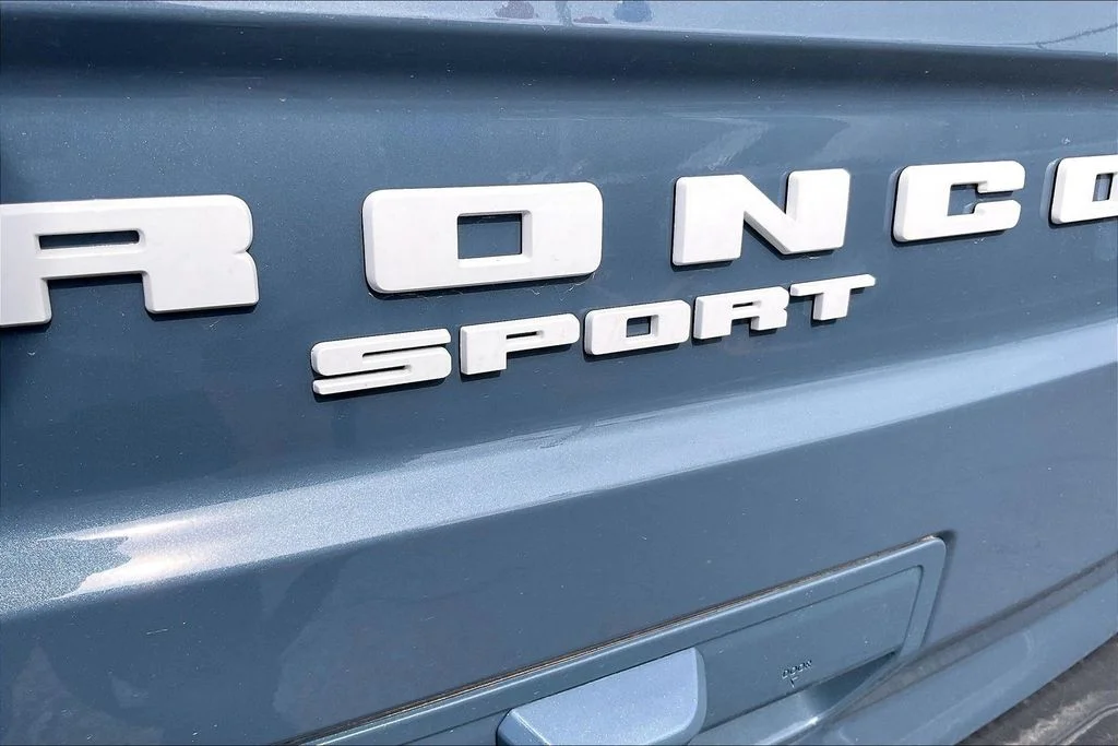 New 2025 Azure Gray Metallic Tri-Coat Ford Outer Banks® image 7