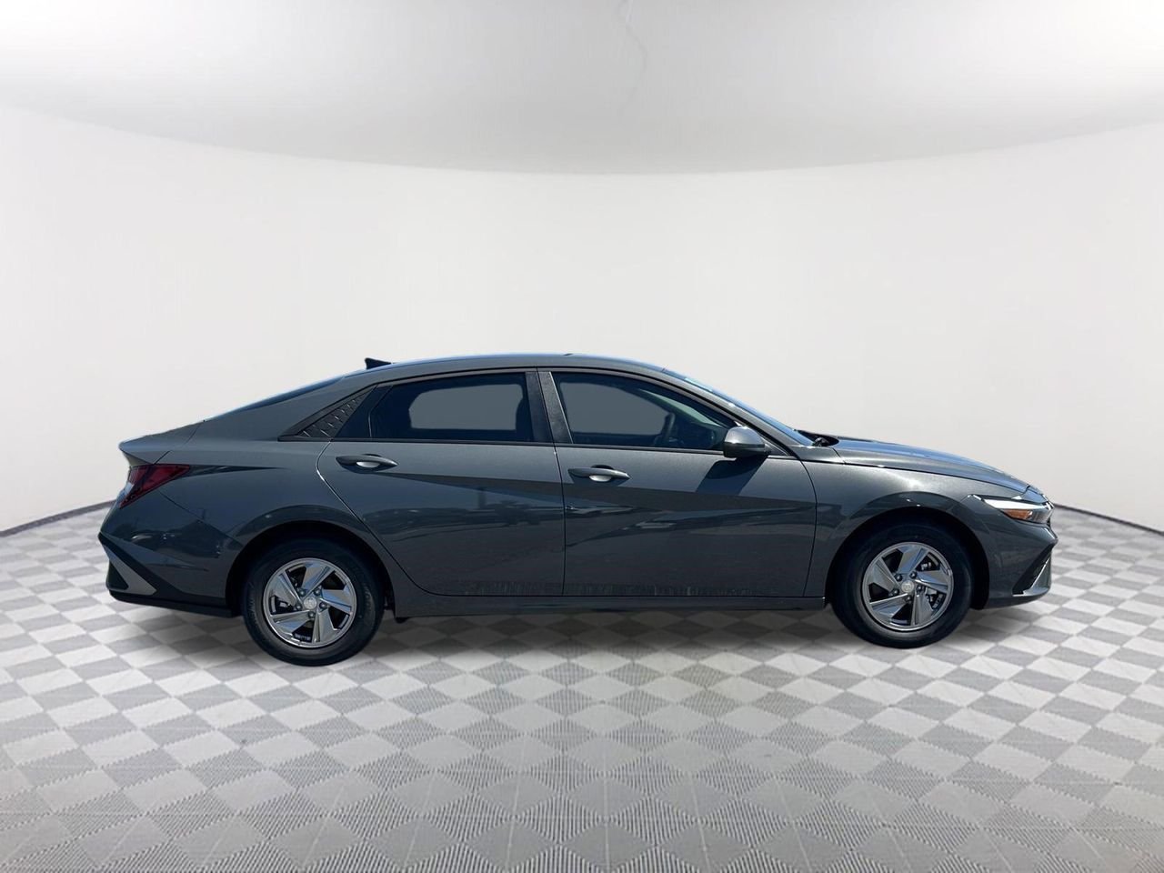 New 2026 Ecotronic Gray Hyundai SE image 4
