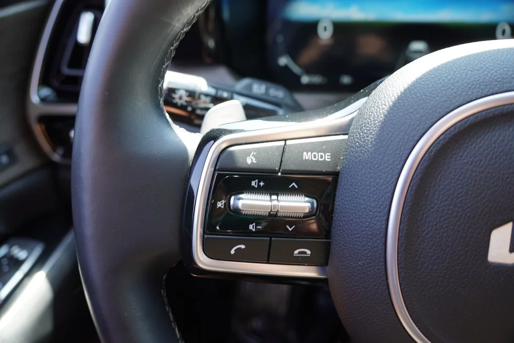 Used 2023 Glacial White Pearl Kia X-Line SX Prestige image 37