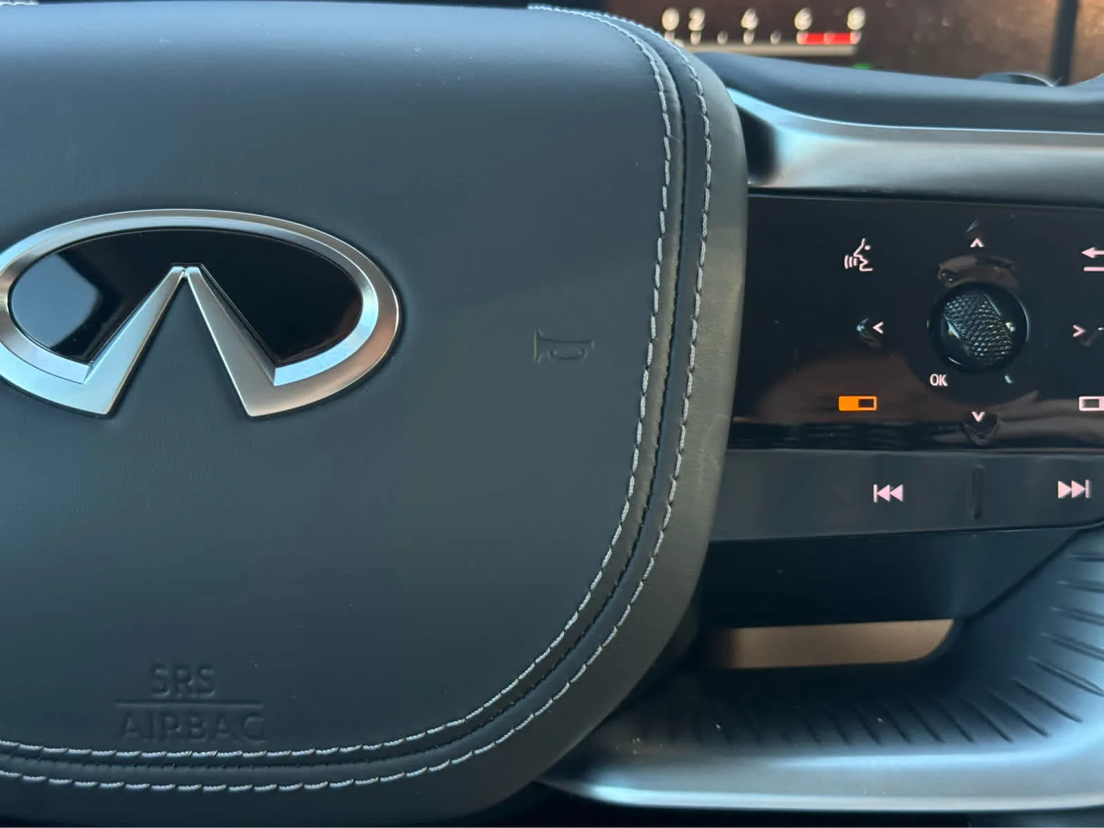 Certified Used 2025 Dynamic Metal INFINITI SENSORY image 24
