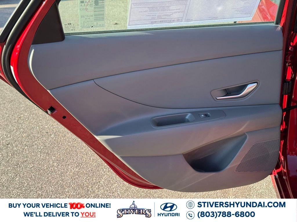 2026 Hyundai Elantra SEL Sport - Photo 17