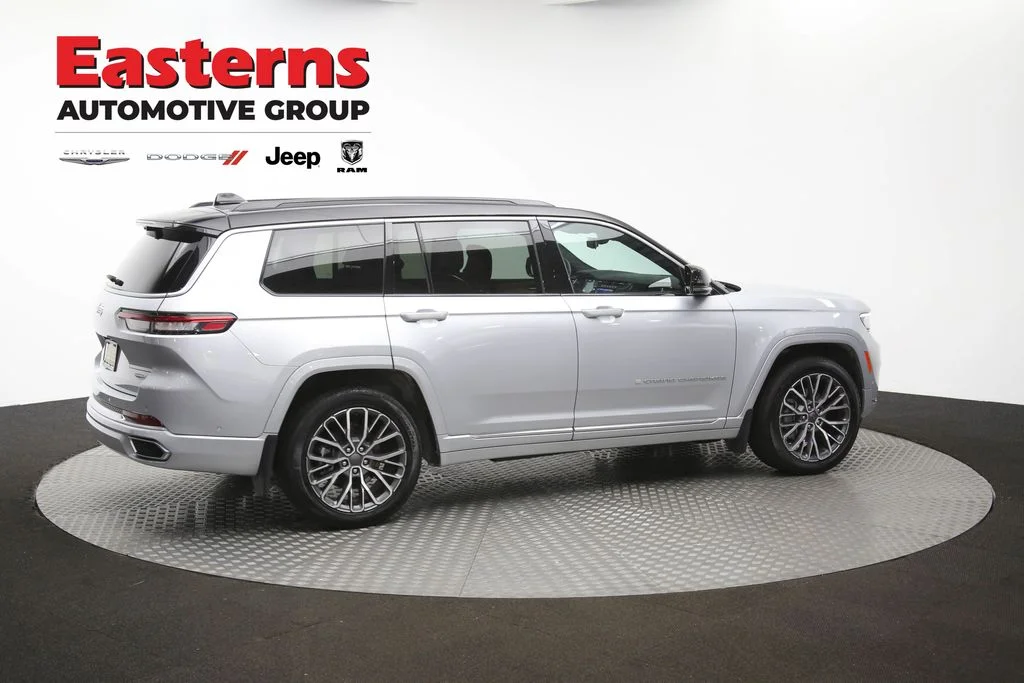 Used 2024 Silver Jeep Summit image 47