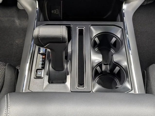 New 2026 Oxford White Ford XLT image 41