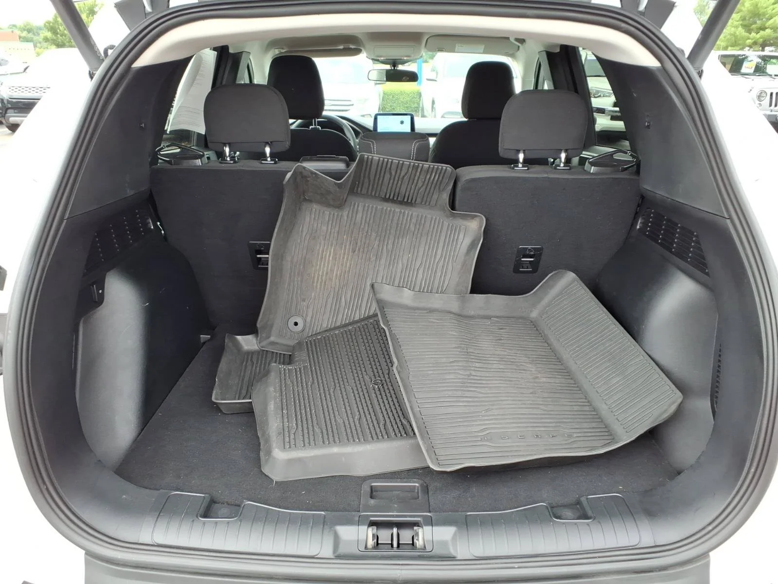 Used 2024 Oxford White Ford Active image 30